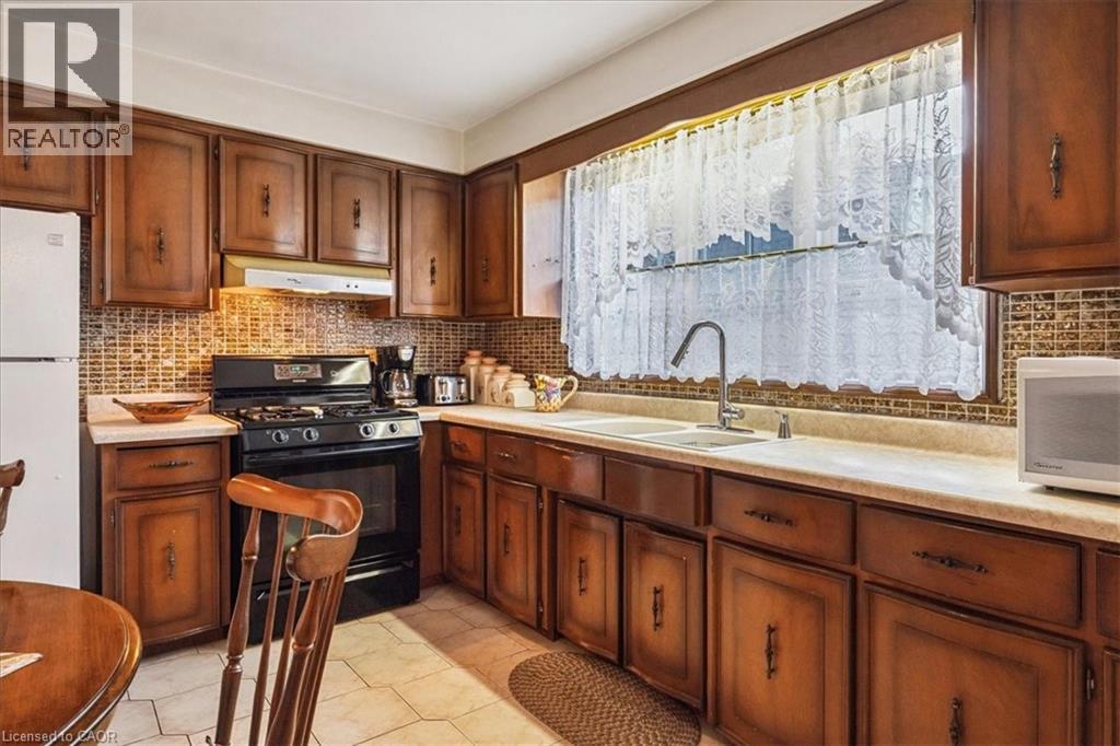 31 Palm Court, Stoney Creek, Ontario L8G 2T9 - Photo 18 - 40779345