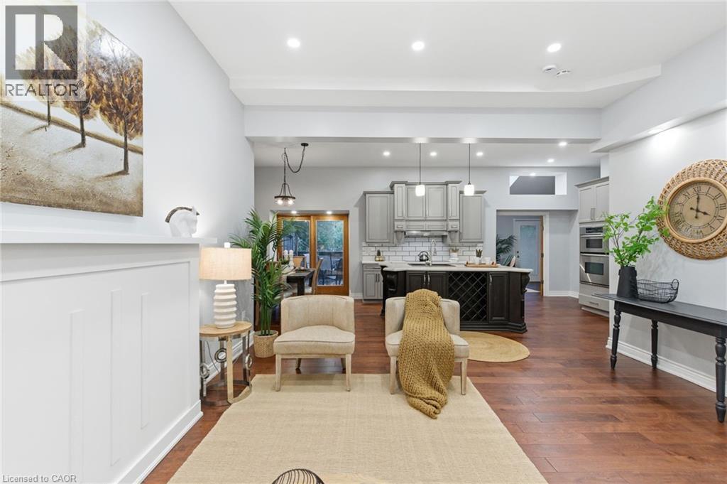 211 Robinson Street, Hamilton, Ontario  L8P 1Z8 - Photo 10 - 40784816