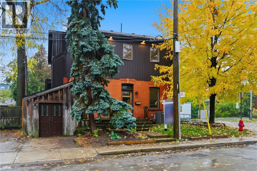 211 Robinson Street, Hamilton, Ontario  L8P 1Z8 - Photo 2 - 40784816