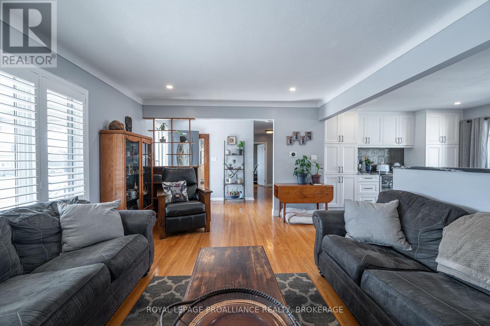 70 Briscoe Street, Loyalist (Amherstview), Ontario  K7N 1G1 - Photo 11 - X12506350