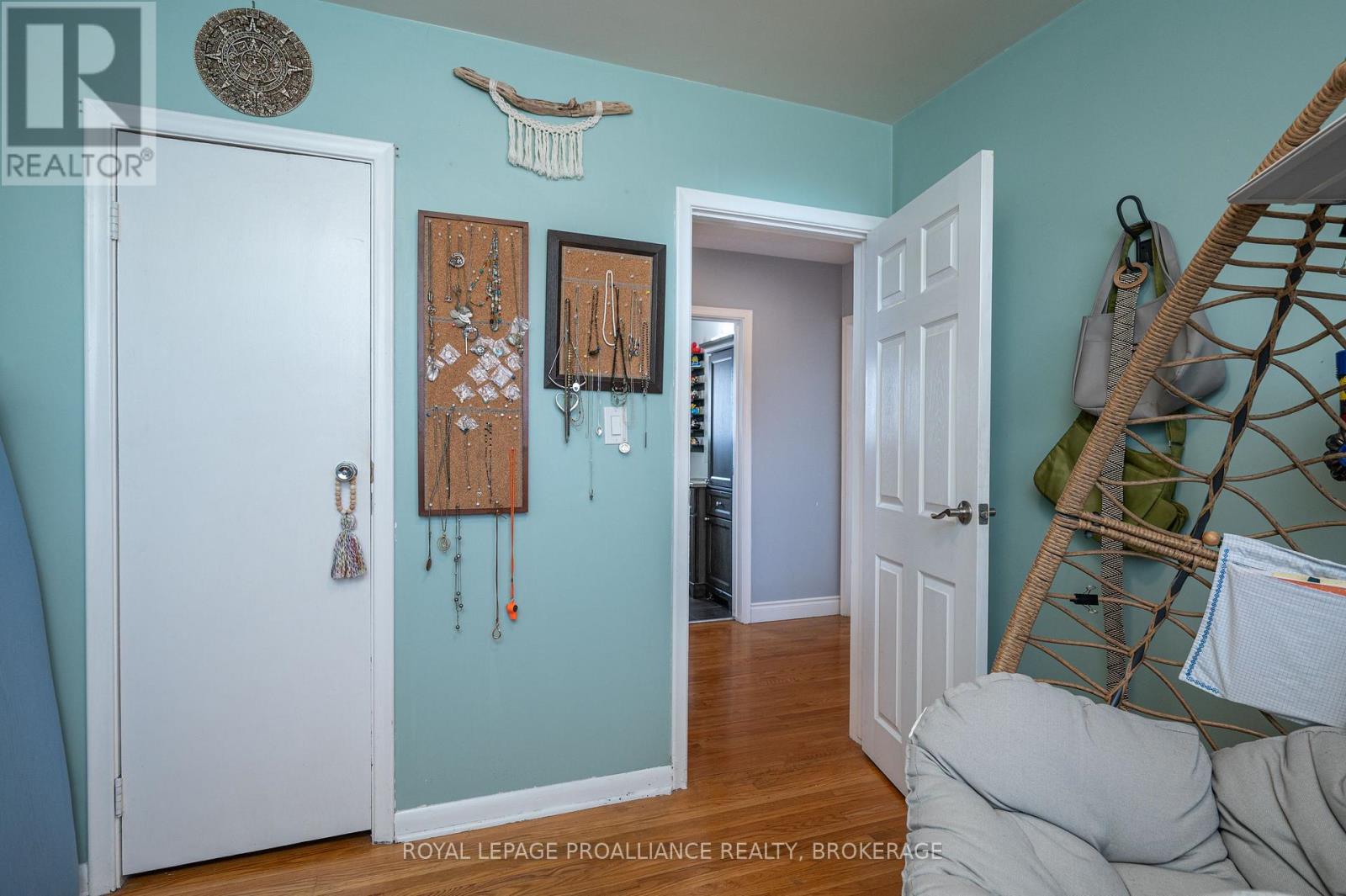 70 Briscoe Street, Loyalist (Amherstview), Ontario  K7N 1G1 - Photo 18 - X12506350