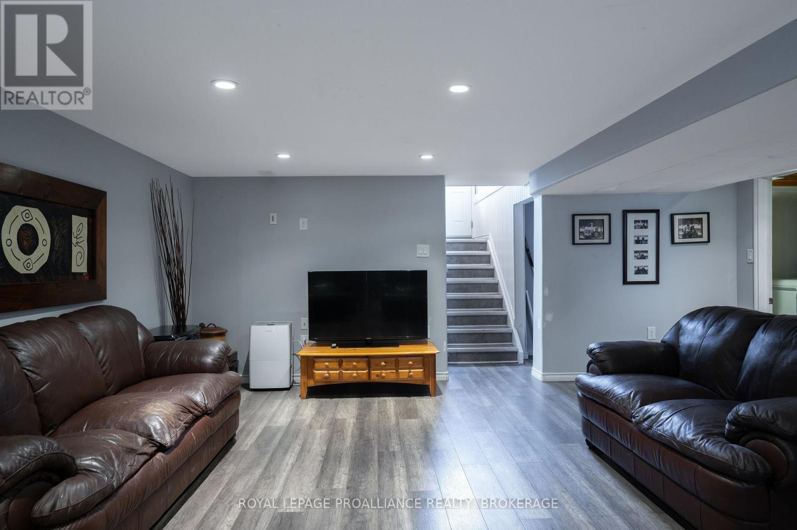 70 Briscoe Street, Loyalist (Amherstview), Ontario  K7N 1G1 - Photo 25 - X12506350