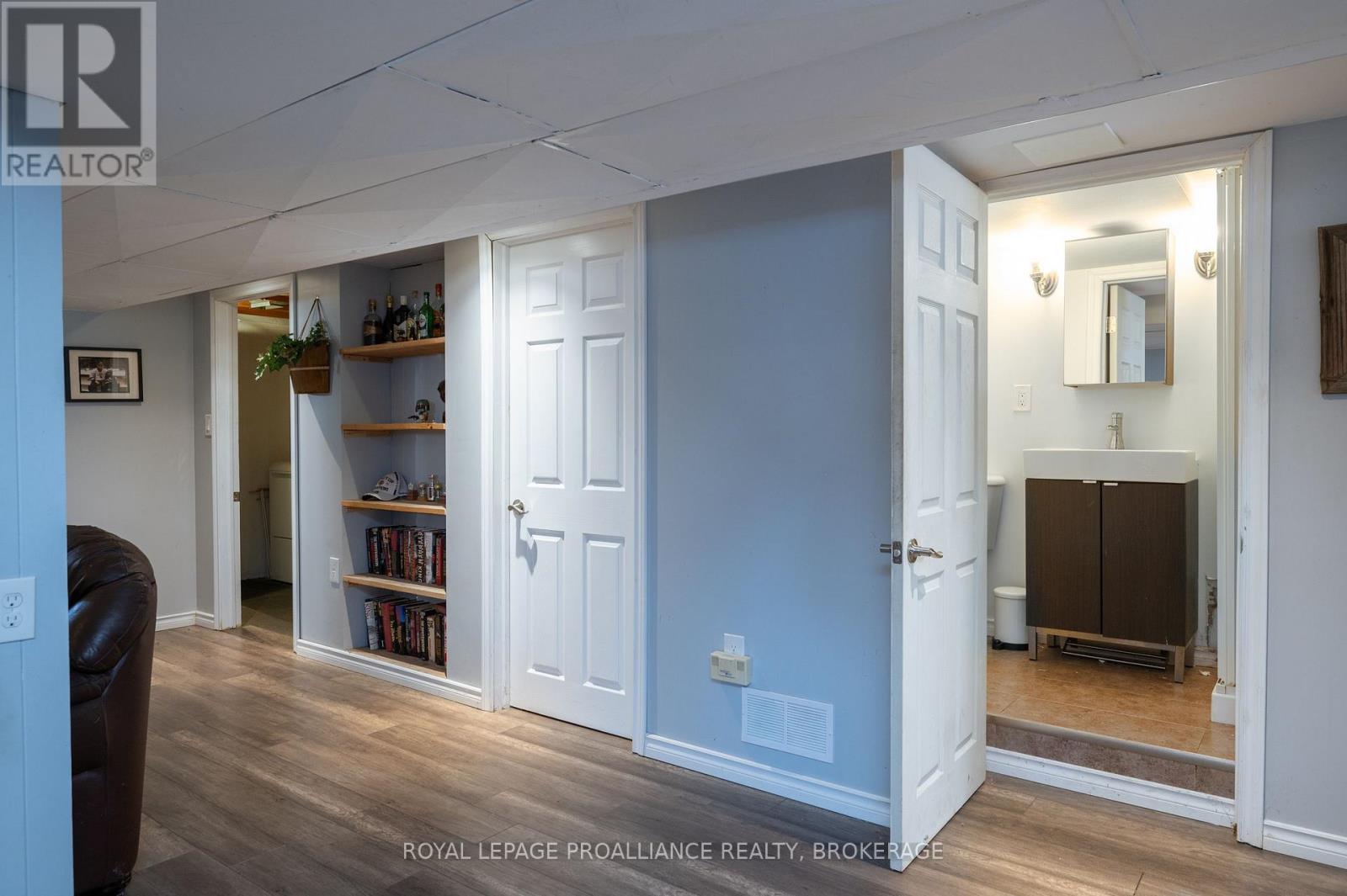 70 Briscoe Street, Loyalist (Amherstview), Ontario  K7N 1G1 - Photo 27 - X12506350