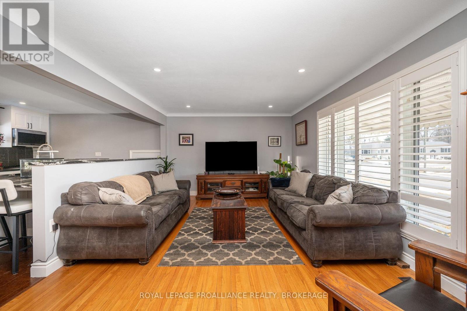 70 Briscoe Street, Loyalist (Amherstview), Ontario  K7N 1G1 - Photo 6 - X12506350