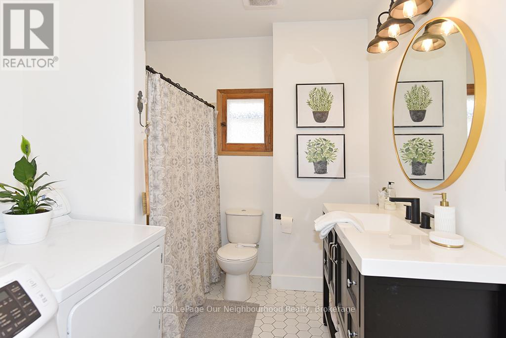 16 Francis Street, Kawartha Lakes, Ontario K9V 3R6 - Photo 14 - X12506378