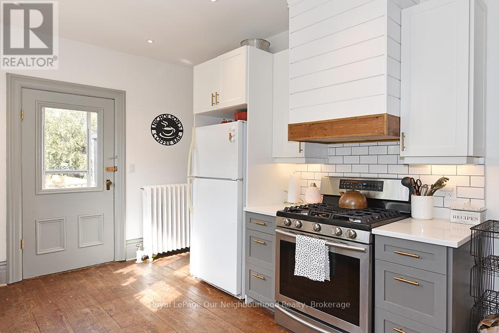 16 Francis Street, Kawartha Lakes, Ontario K9V 3R6 - Photo 17 - X12506378