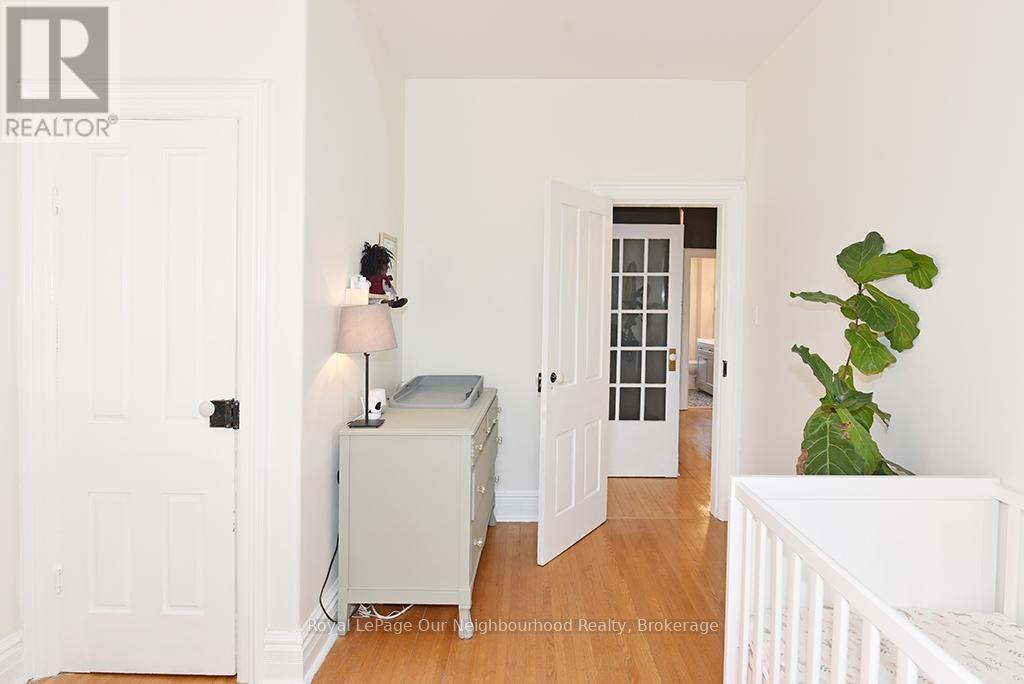 16 Francis Street, Kawartha Lakes, Ontario K9V 3R6 - Photo 26 - X12506378