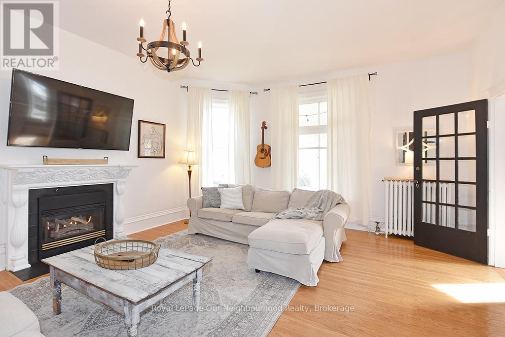 16 Francis Street, Kawartha Lakes, Ontario K9V 3R6 - Photo 6 - X12506378