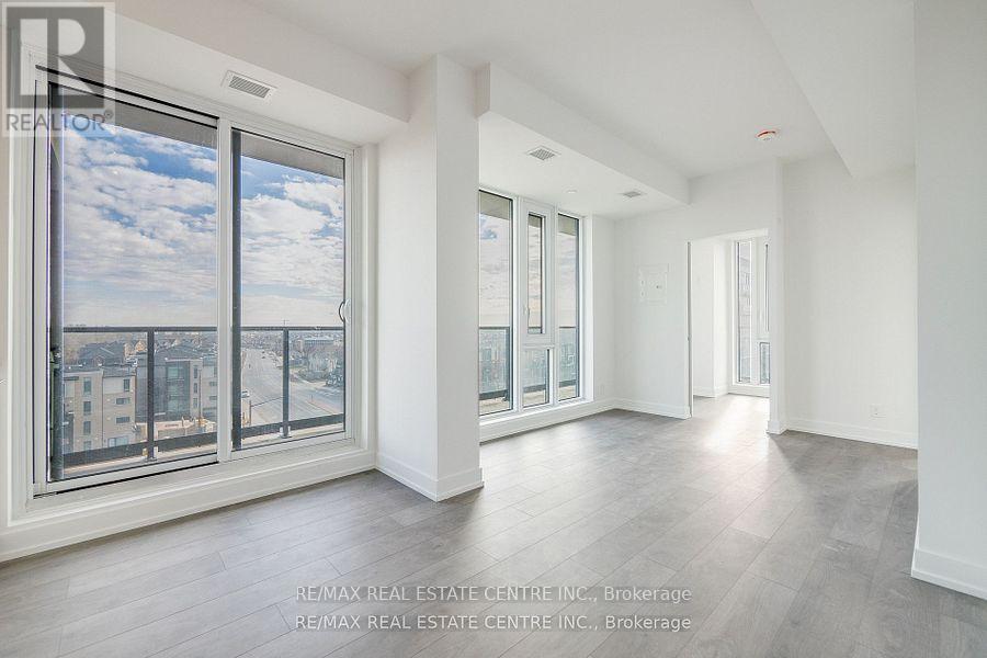 609 - 215 Veterans Drive, Brampton, Ontario  L7A 0B6 - Photo 10 - W12506302