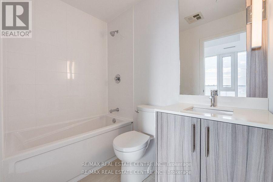 609 - 215 Veterans Drive, Brampton, Ontario  L7A 0B6 - Photo 18 - W12506302