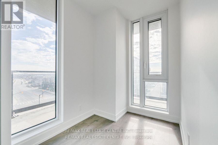 609 - 215 Veterans Drive, Brampton, Ontario  L7A 0B6 - Photo 19 - W12506302