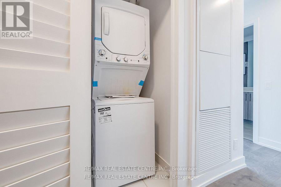 609 - 215 Veterans Drive, Brampton, Ontario  L7A 0B6 - Photo 20 - W12506302