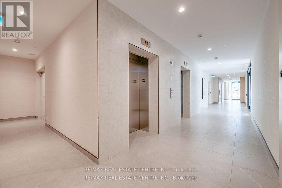 609 - 215 Veterans Drive, Brampton, Ontario  L7A 0B6 - Photo 7 - W12506302