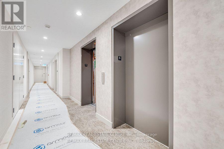 609 - 215 Veterans Drive, Brampton, Ontario  L7A 0B6 - Photo 8 - W12506302