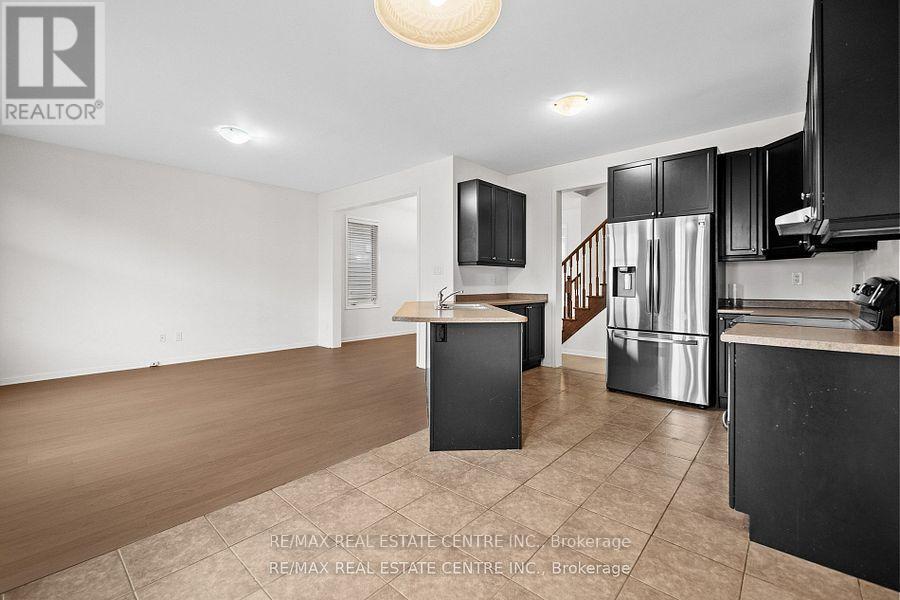 1079 Savoline Boulevard, Milton, Ontario  L9T 8N9 - Photo 17 - W12506312