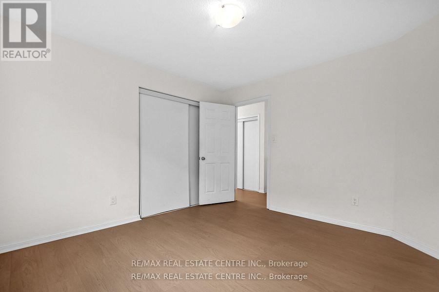 1079 Savoline Boulevard, Milton, Ontario  L9T 8N9 - Photo 29 - W12506312