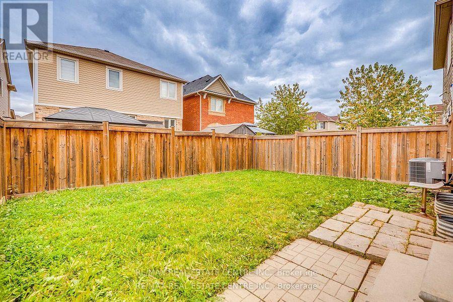 1079 Savoline Boulevard, Milton, Ontario  L9T 8N9 - Photo 31 - W12506312