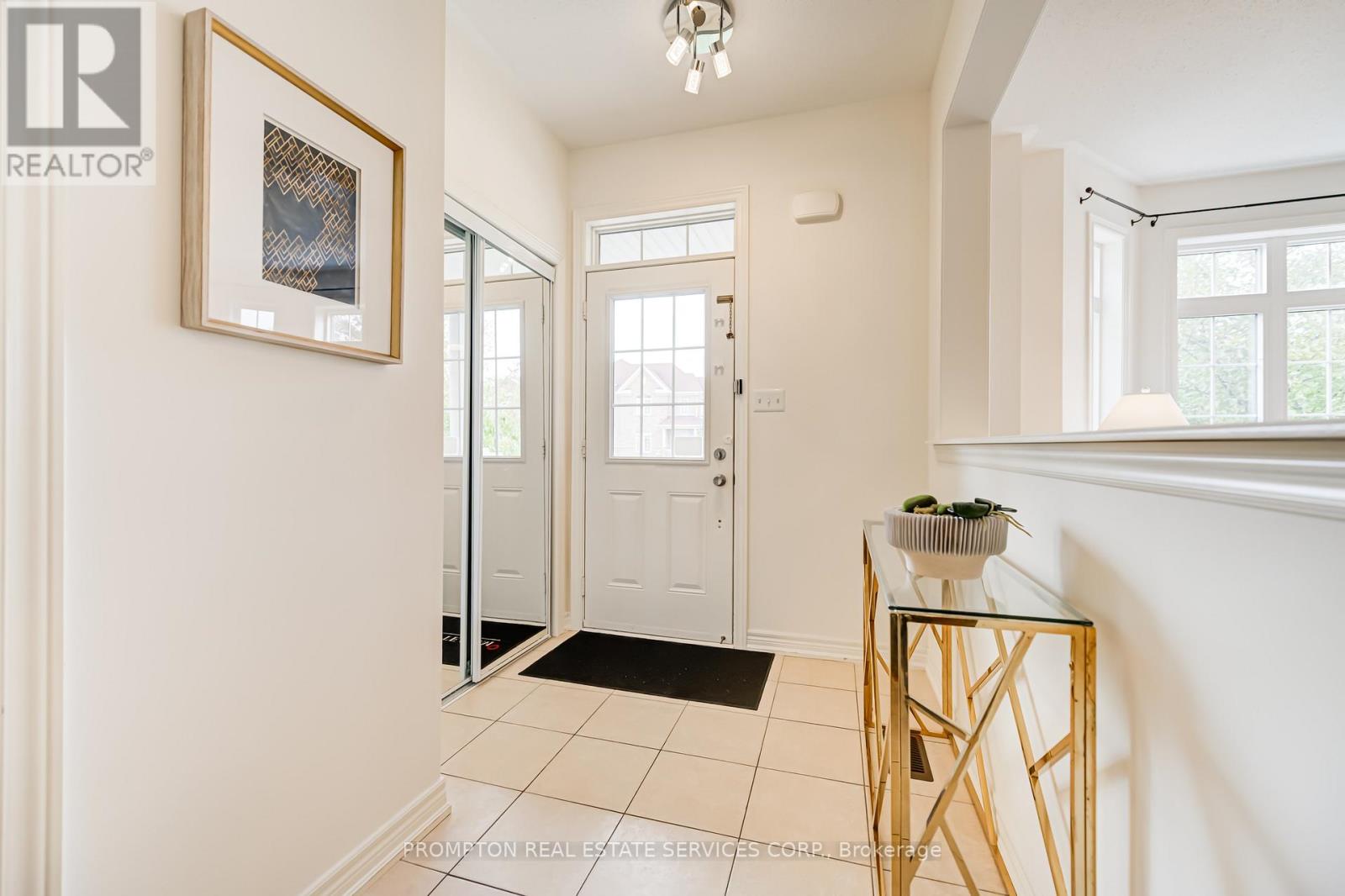 5337 Tenth Line W, Mississauga, Ontario  L5M 0V8 - Photo 2 - W12506346