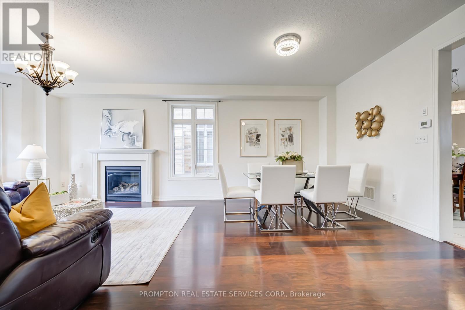 5337 Tenth Line W, Mississauga, Ontario  L5M 0V8 - Photo 4 - W12506346