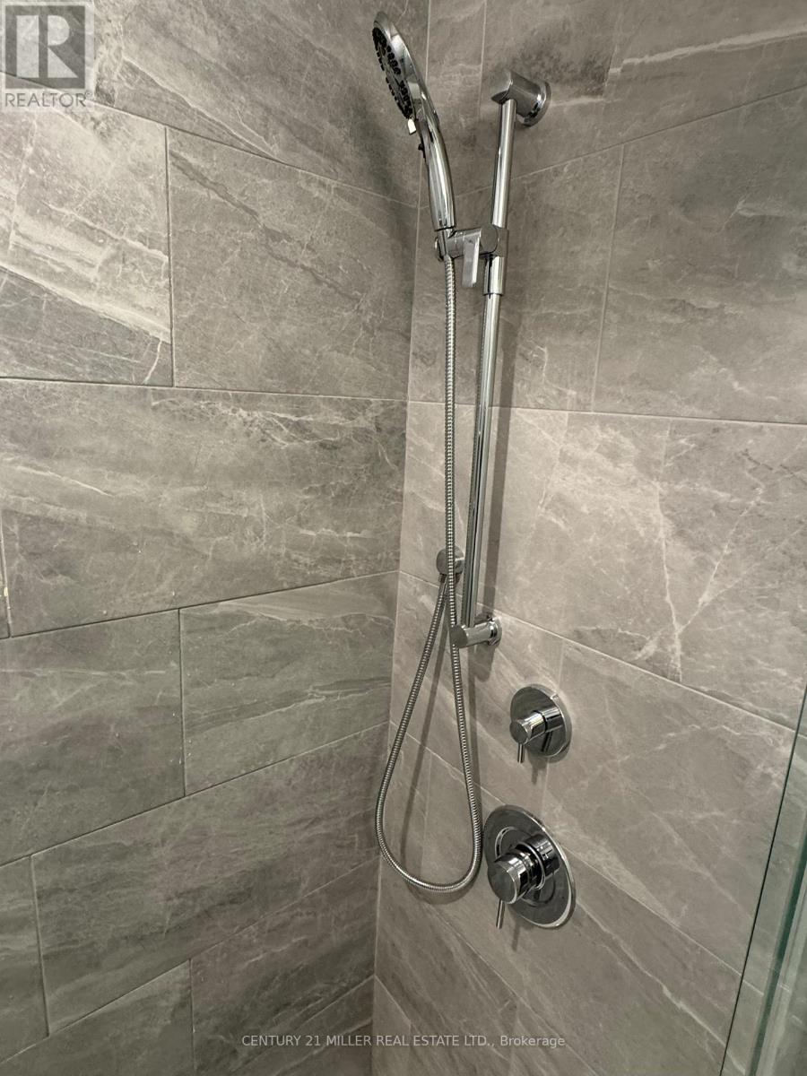 2001 - 395 Square One Drive, Mississauga, Ontario  L5B 0P6 - Photo 13 - W12506348