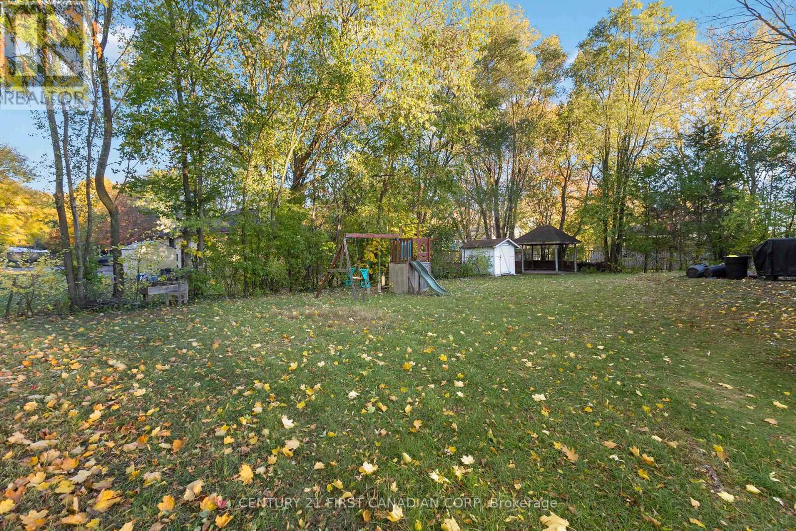 Main - 388 Fuller Place, London East, Ontario  N5Y 4R4 - Photo 4 - X12506370