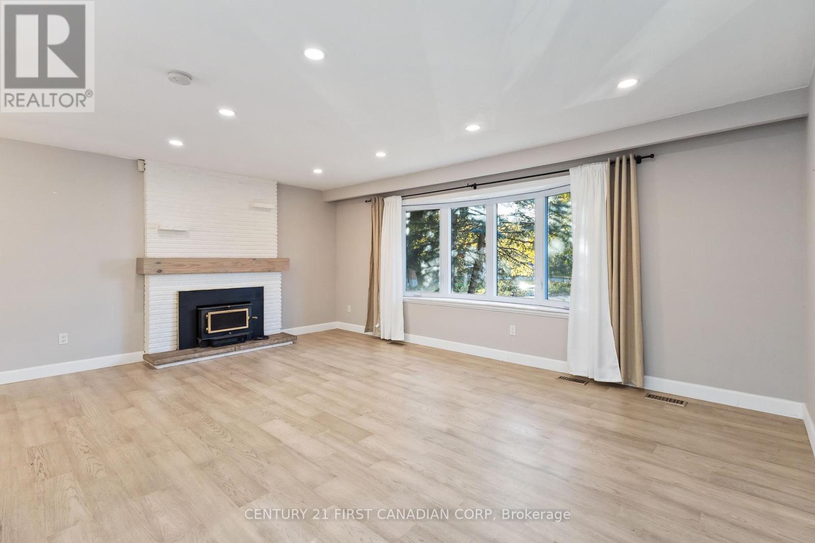 Main - 388 Fuller Place, London East, Ontario  N5Y 4R4 - Photo 8 - X12506370