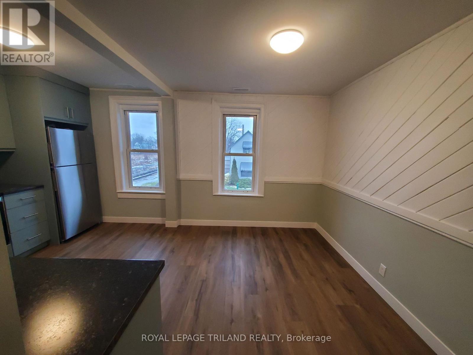 Upper Unit - 104 Flora Street, St. Thomas, Ontario  N5P 2X6 - Photo 16 - X12506420