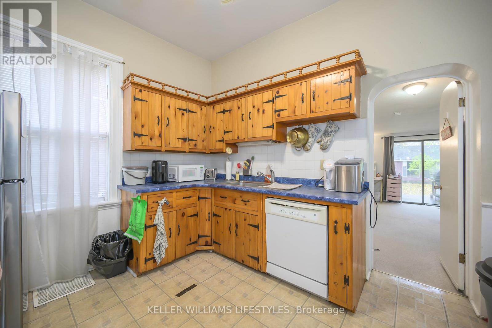 316 Cheapside Street, London East, Ontario N6A 2A6 - Photo 18 - X12506422