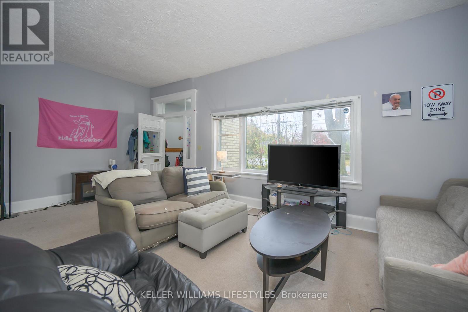 316 Cheapside Street, London East, Ontario N6A 2A6 - Photo 9 - X12506422