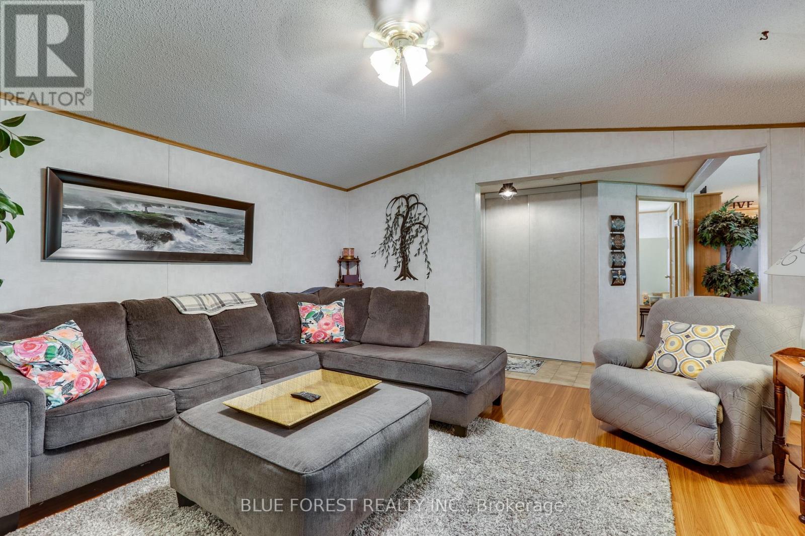 52 - 3100 Dorchester Road, Thames Centre, Ontario  N0L 1G5 - Photo 7 - X12506438