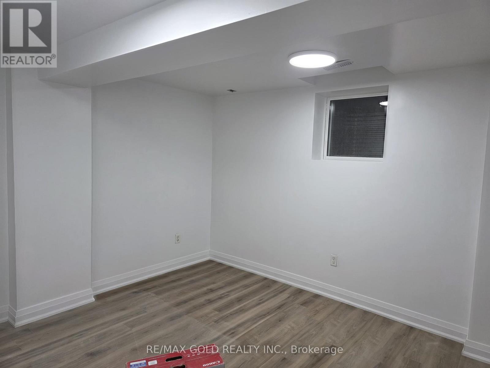 181 Toba Crescent, Brampton, Ontario  L6Z 4W3 - Photo 22 - W12492292