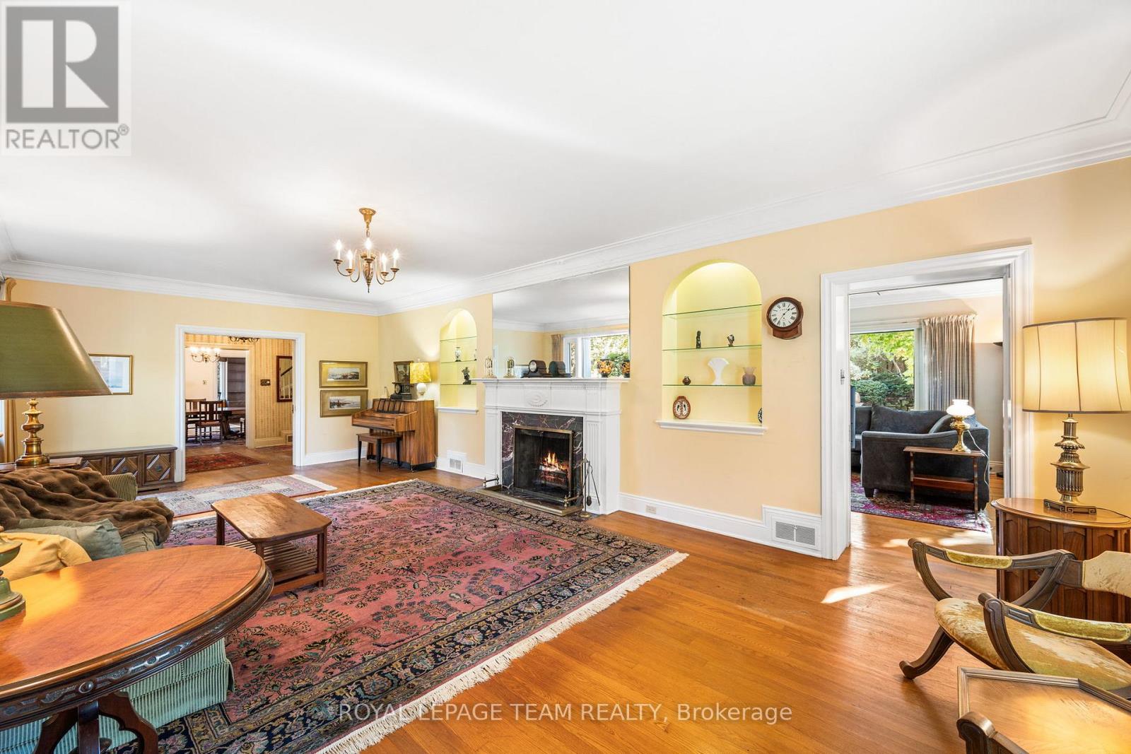 516 Kenwood Avenue, Ottawa, Ontario  K2A 0L6 - Photo 8 - X12506366