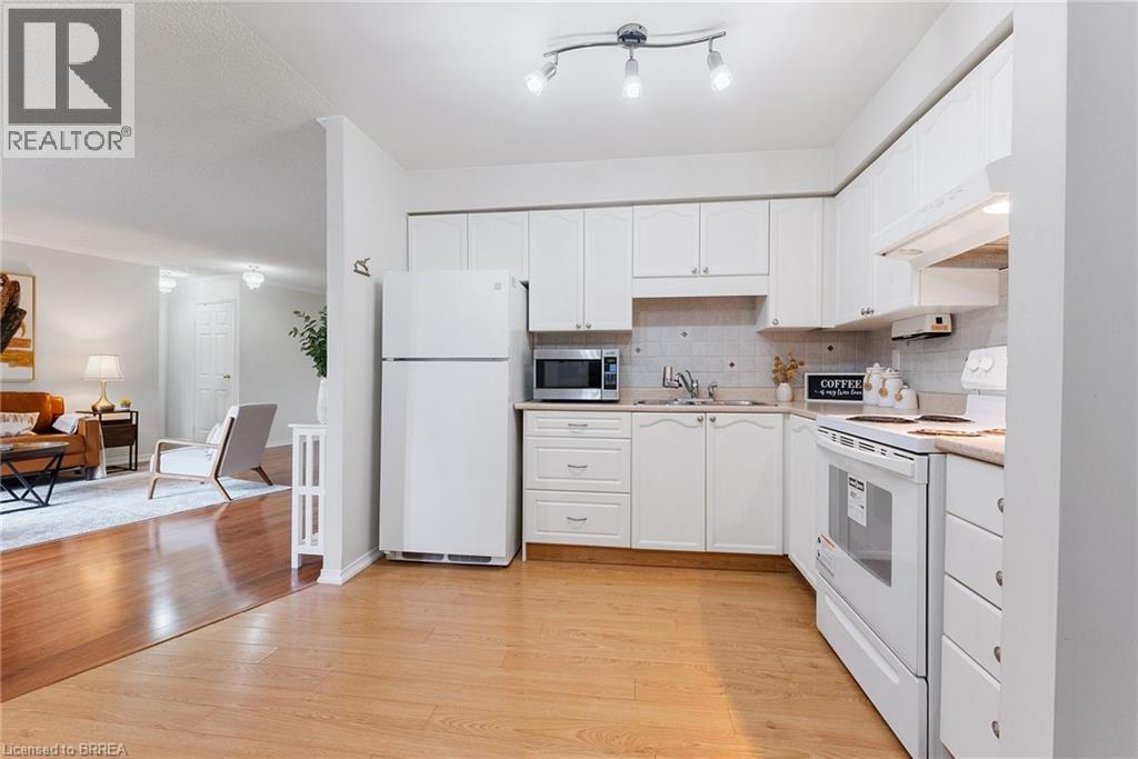 9 Bonheur Court Unit# 212, Brantford, Ontario  N3P 1Z5 - Photo 18 - 40785309