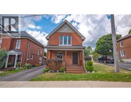 30 LYONS Avenue, Brantford, Ontario