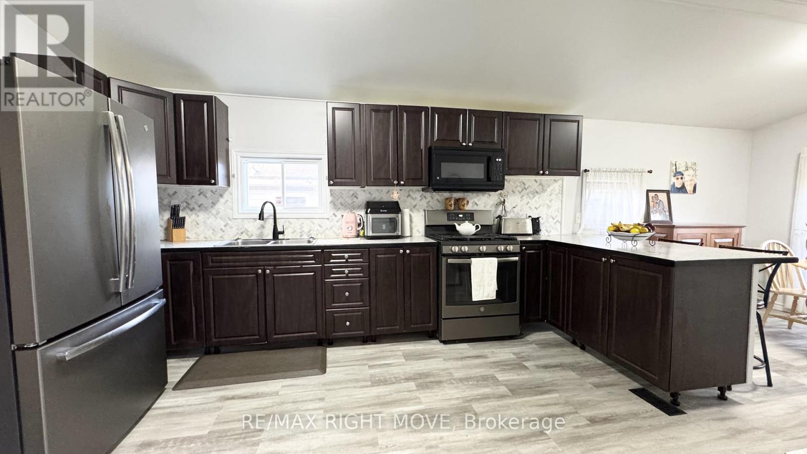 101 - 1007 Racoon Road, Gravenhurst, Ontario  P1P 0C2 - Photo 8 - X12506308