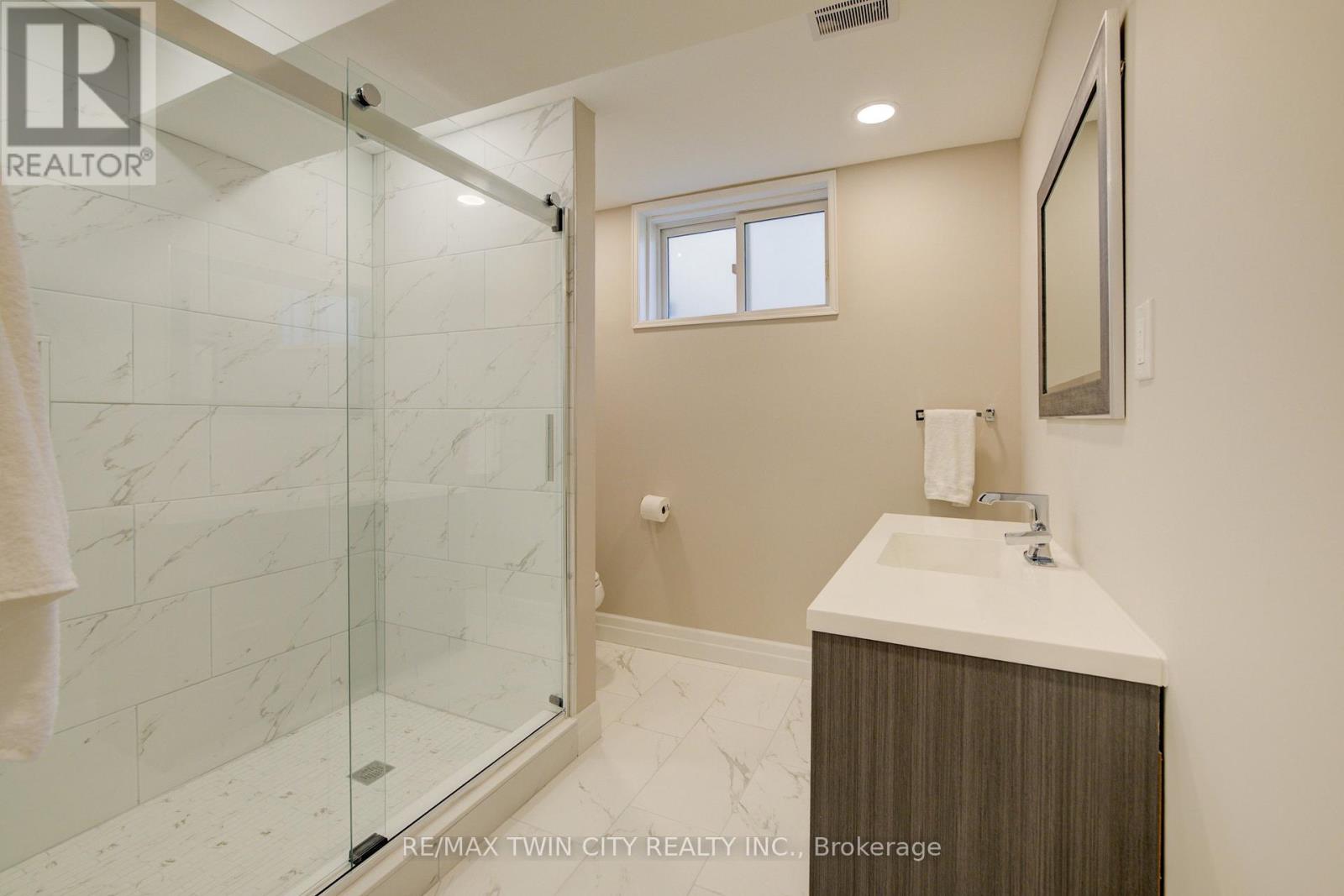 439 Northlake Drive, Waterloo, Ontario  N2V 1Y6 - Photo 33 - X12506332