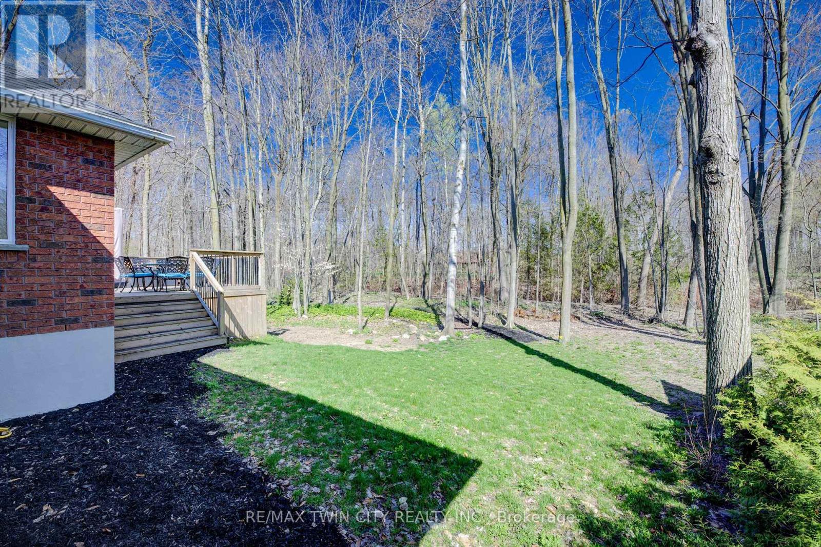 439 Northlake Drive, Waterloo, Ontario  N2V 1Y6 - Photo 40 - X12506332