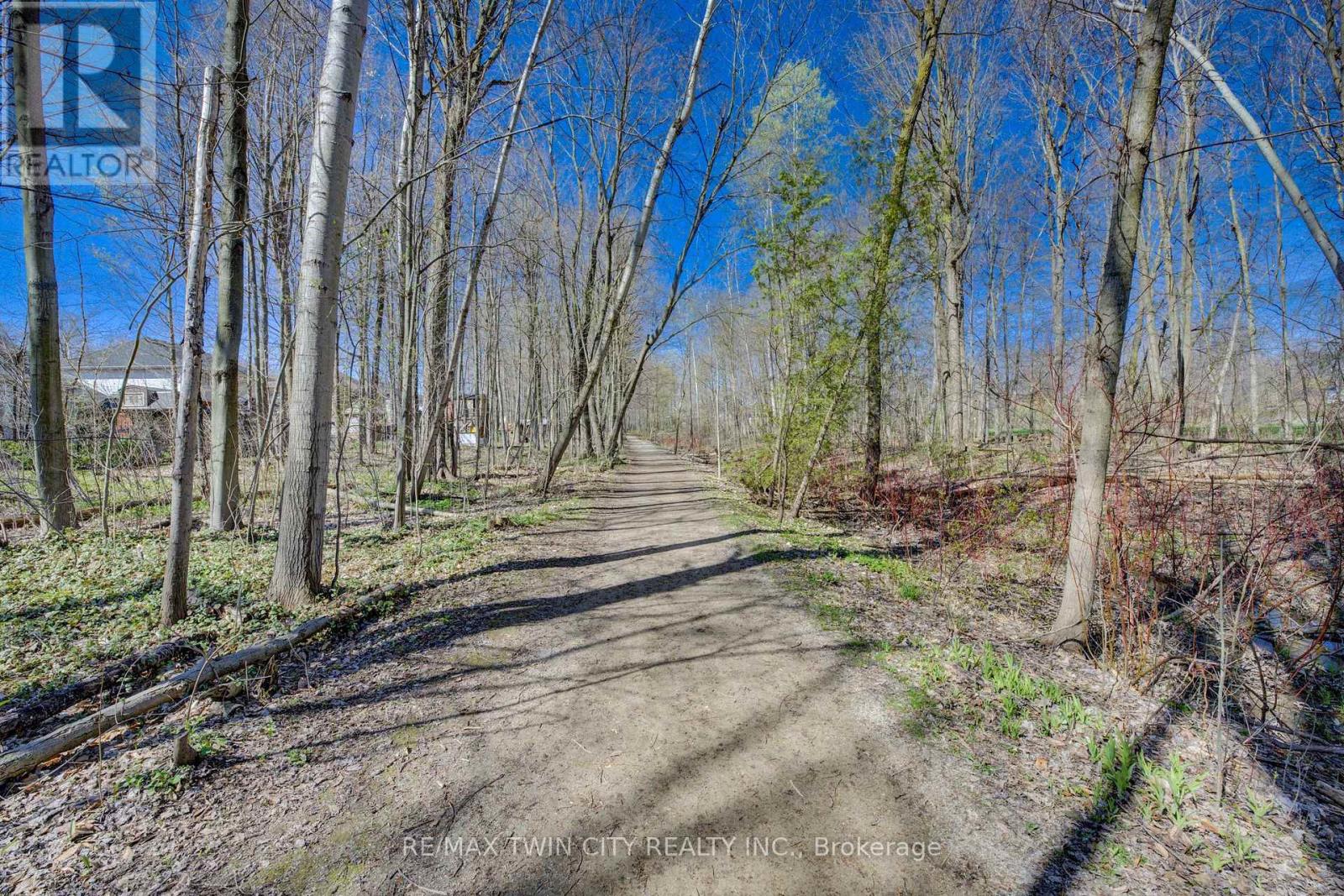 439 Northlake Drive, Waterloo, Ontario  N2V 1Y6 - Photo 44 - X12506332