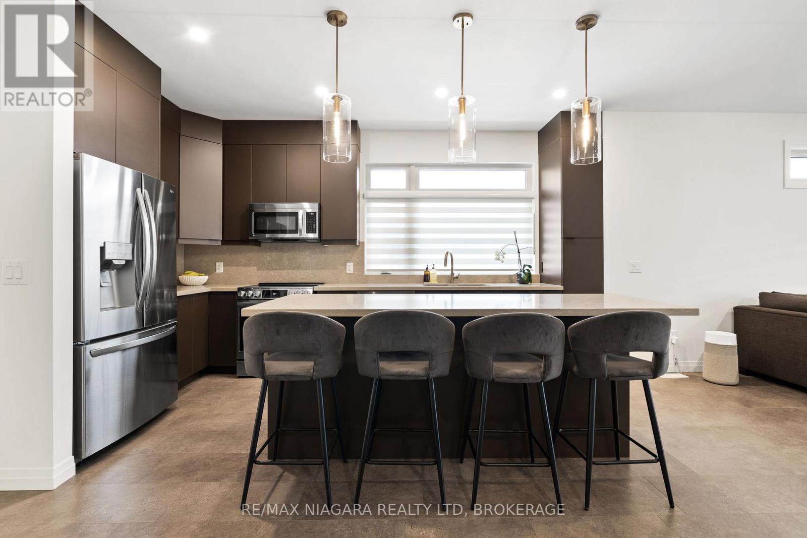 23 - 300 Richmond Street, Thorold (Confederation Heights), Ontario  L2V 0L6 - Photo 10 - X12506362