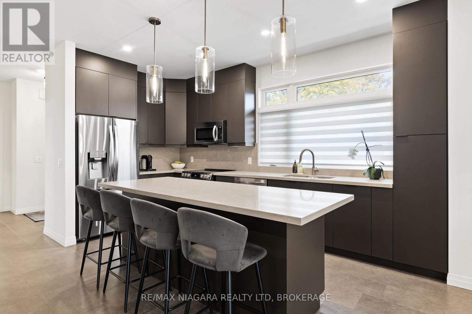 23 - 300 Richmond Street, Thorold (Confederation Heights), Ontario  L2V 0L6 - Photo 11 - X12506362