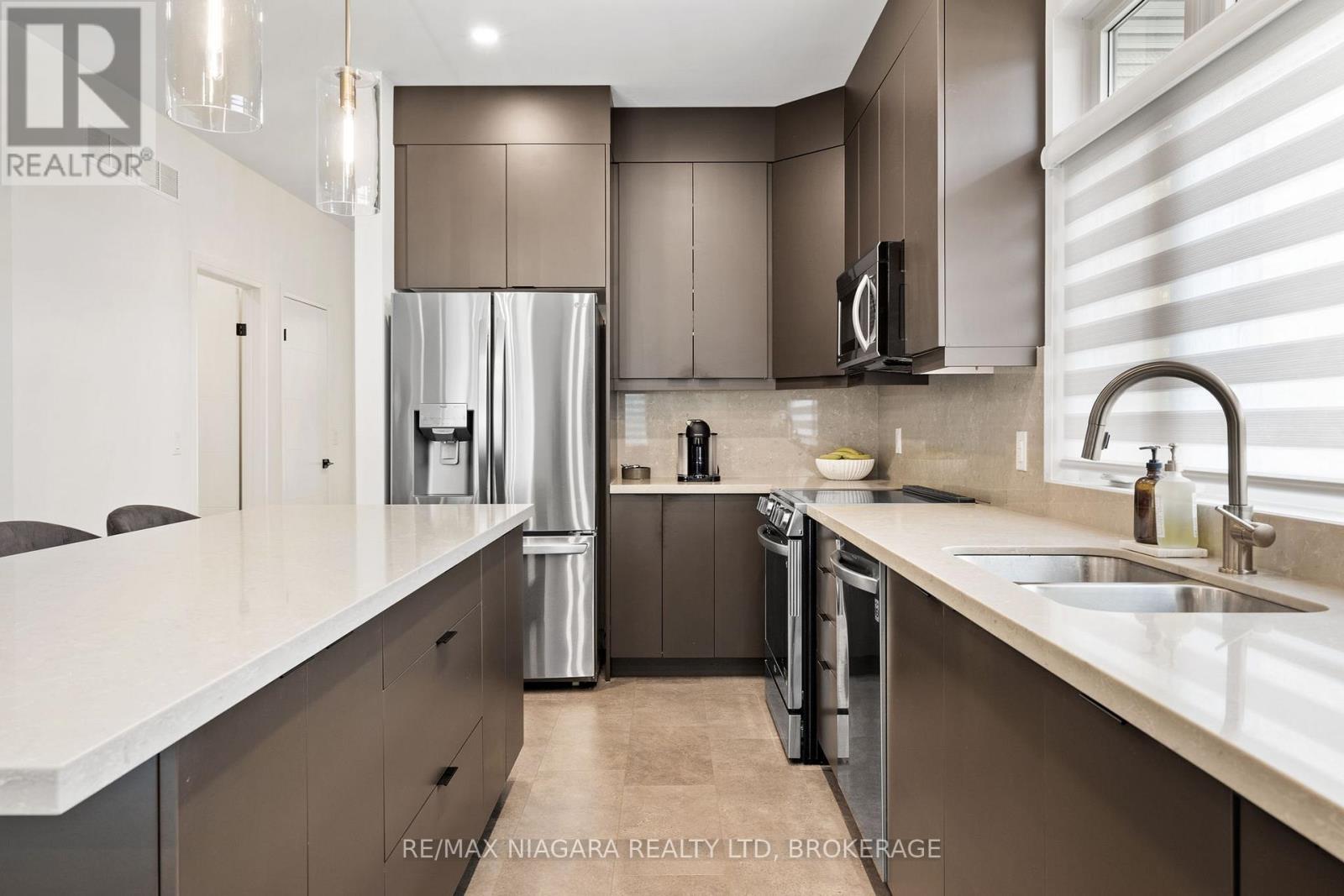 23 - 300 Richmond Street, Thorold (Confederation Heights), Ontario  L2V 0L6 - Photo 12 - X12506362