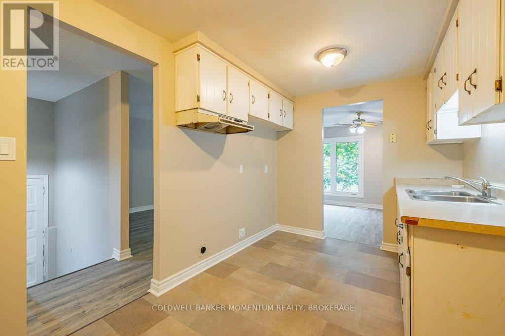 14 Ventura Drive, St. Catharines, Ontario  L2R 7H5 - Photo 12 - X12506384