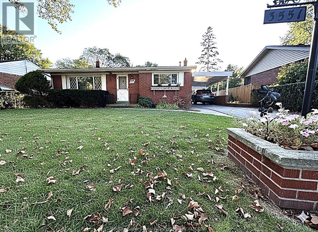 3551 Woodland, Windsor, Ontario  N9E 1Z9 - Photo 2 - 25027918