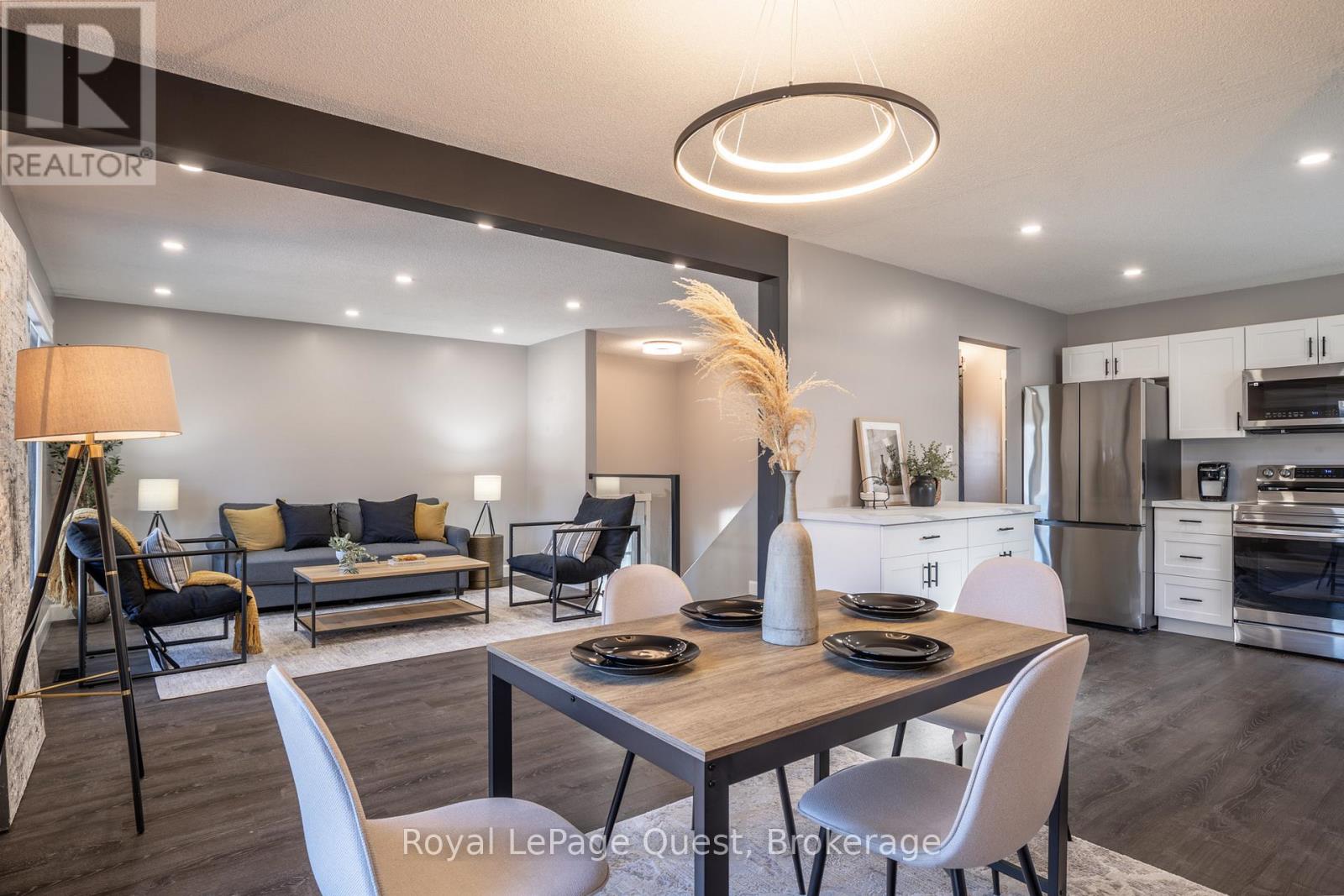 357 BARRIE ROAD, Orillia, Ontario