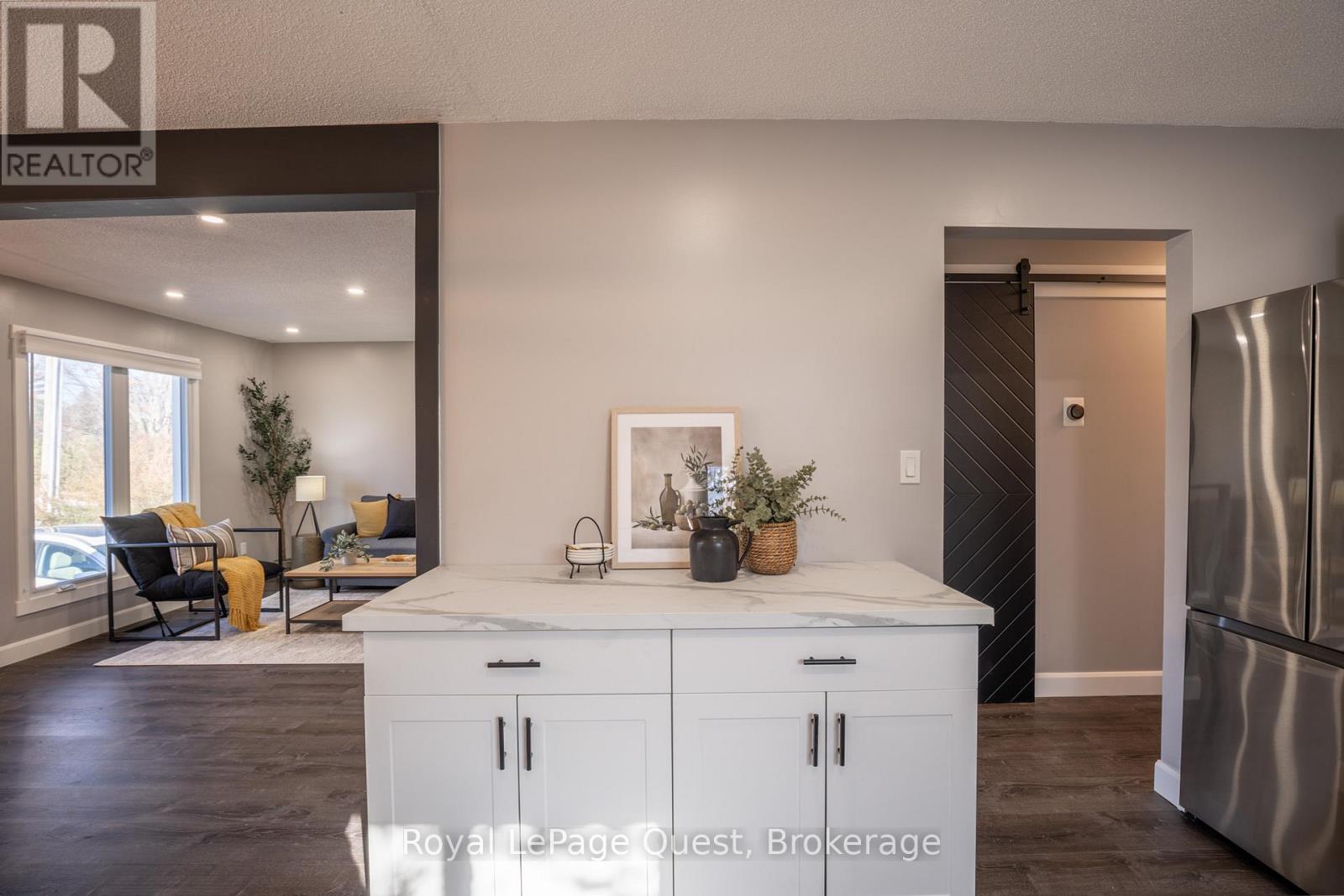 357 Barrie Road, Orillia, Ontario L3V 2S1 - Photo 12 - S12506352