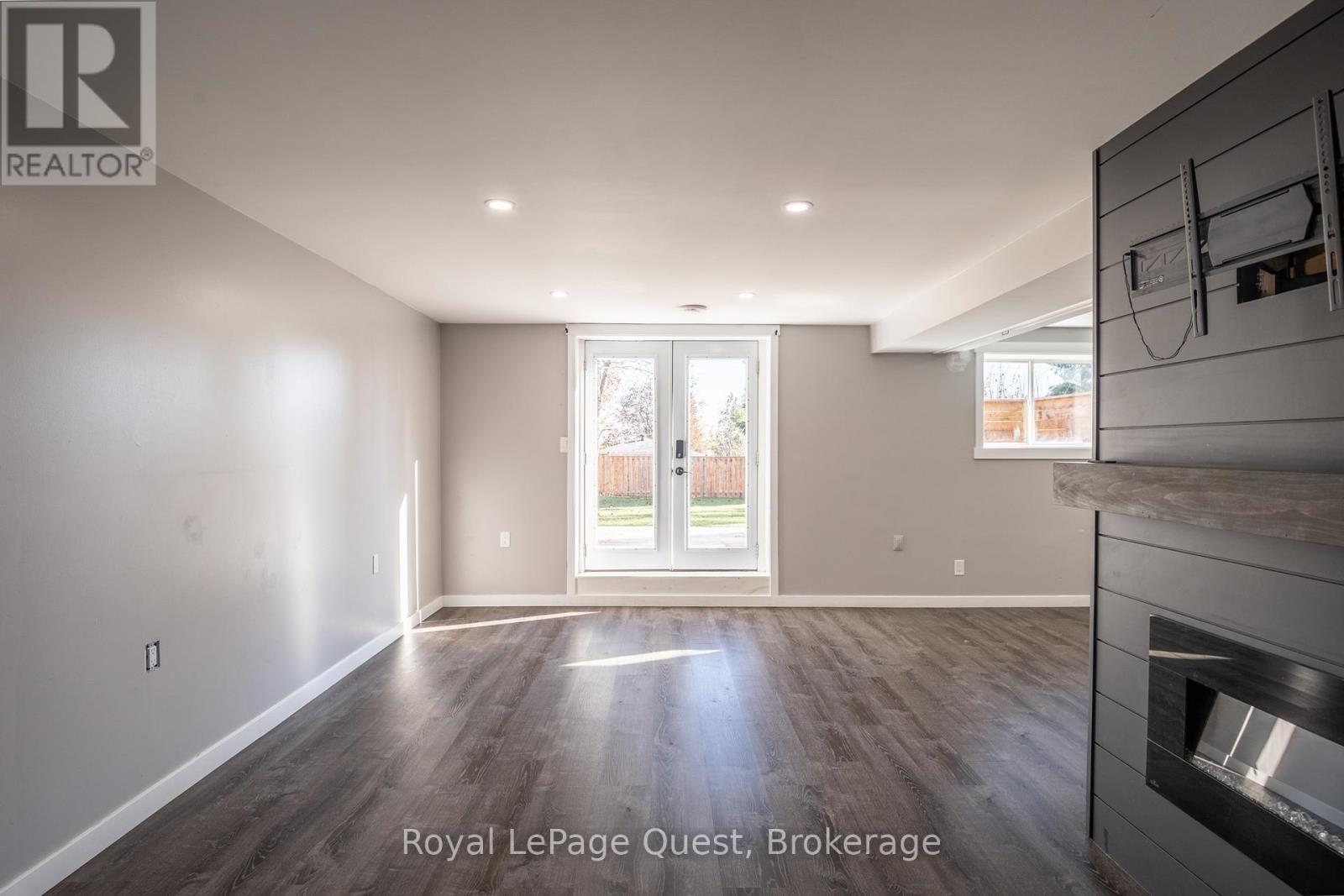 357 Barrie Road, Orillia, Ontario L3V 2S1 - Photo 20 - S12506352