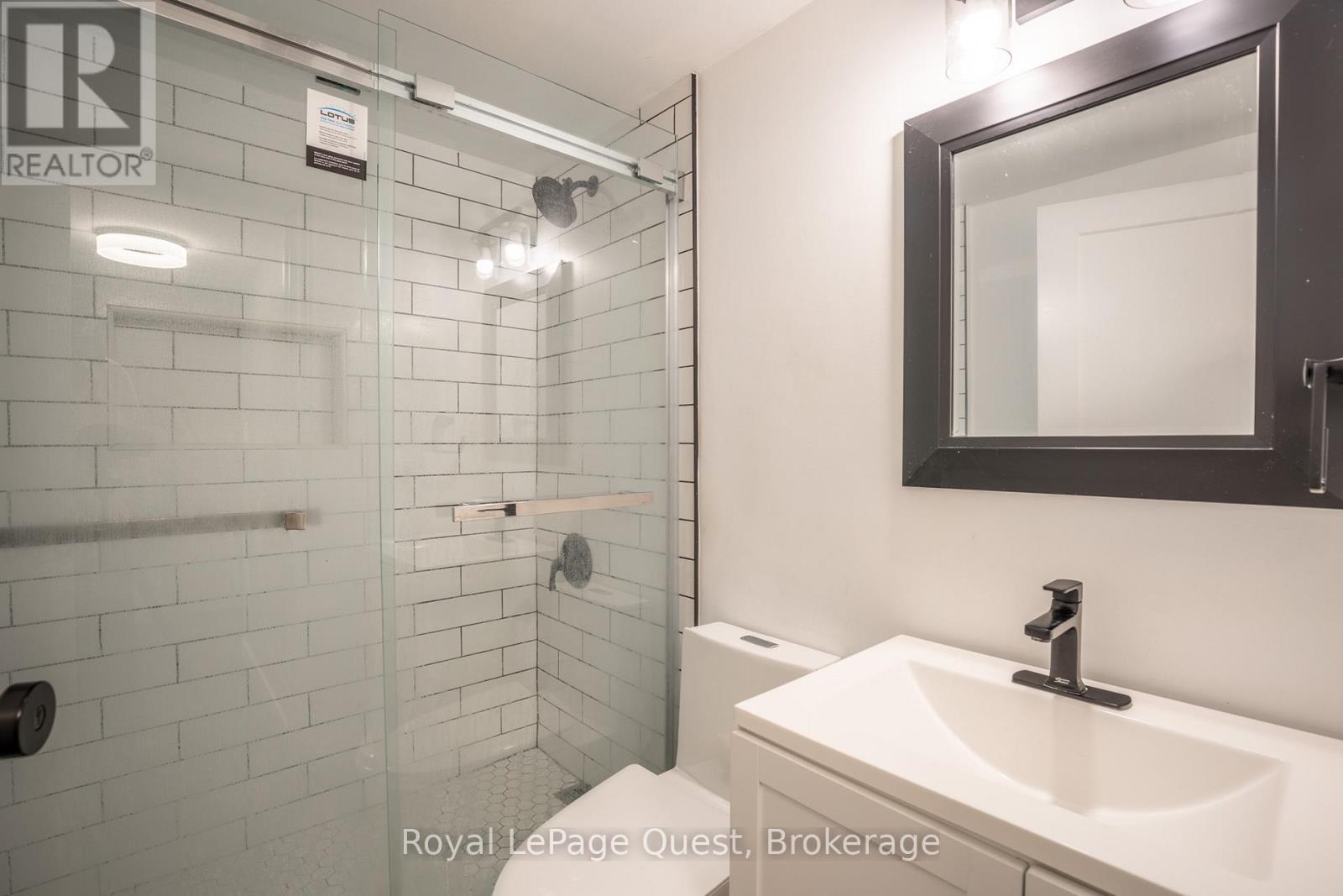 357 Barrie Road, Orillia, Ontario L3V 2S1 - Photo 25 - S12506352