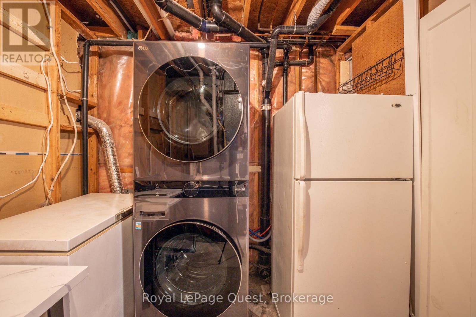 357 Barrie Road, Orillia, Ontario L3V 2S1 - Photo 26 - S12506352