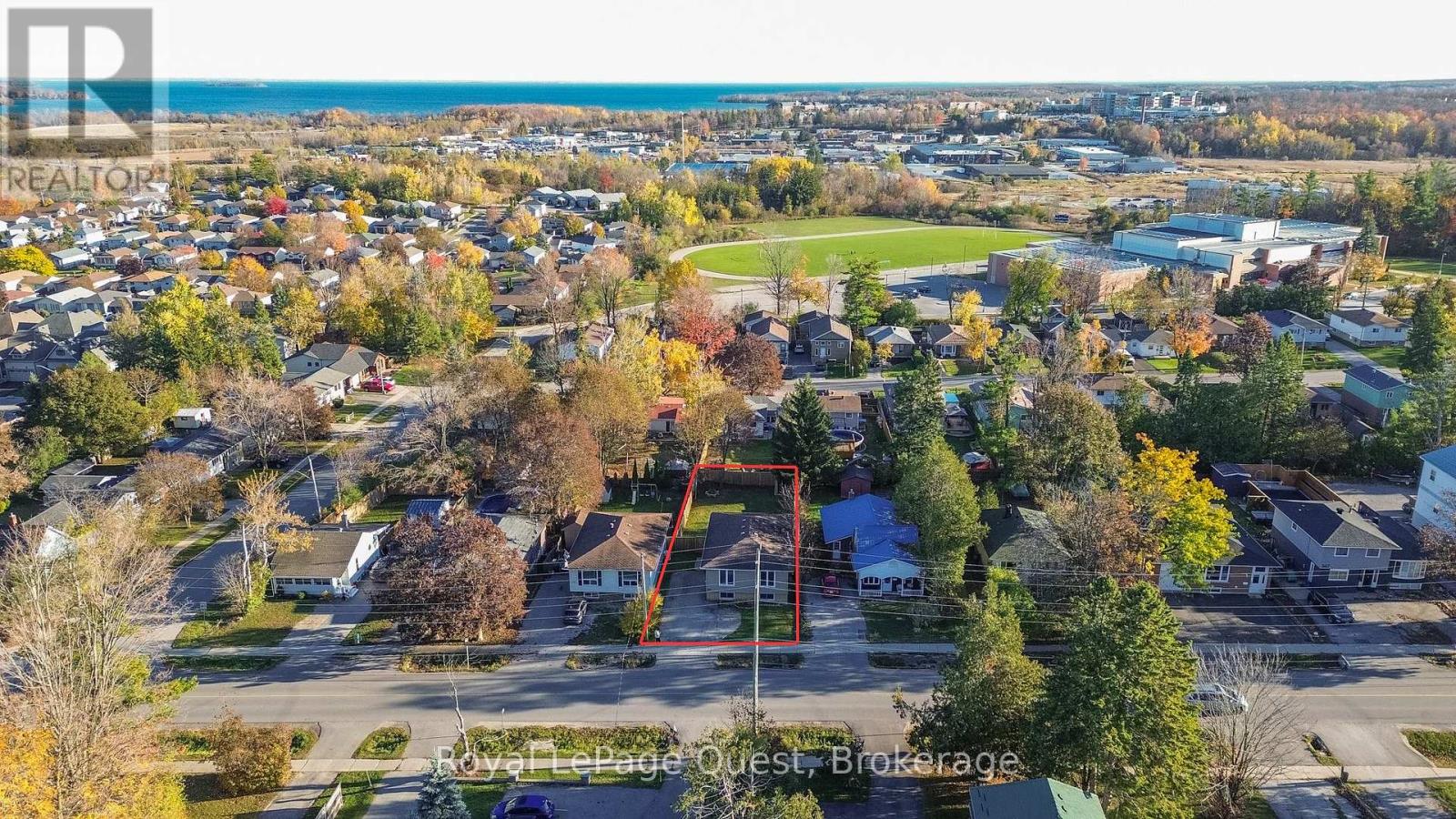 357 Barrie Road, Orillia, Ontario L3V 2S1 - Photo 3 - S12506352