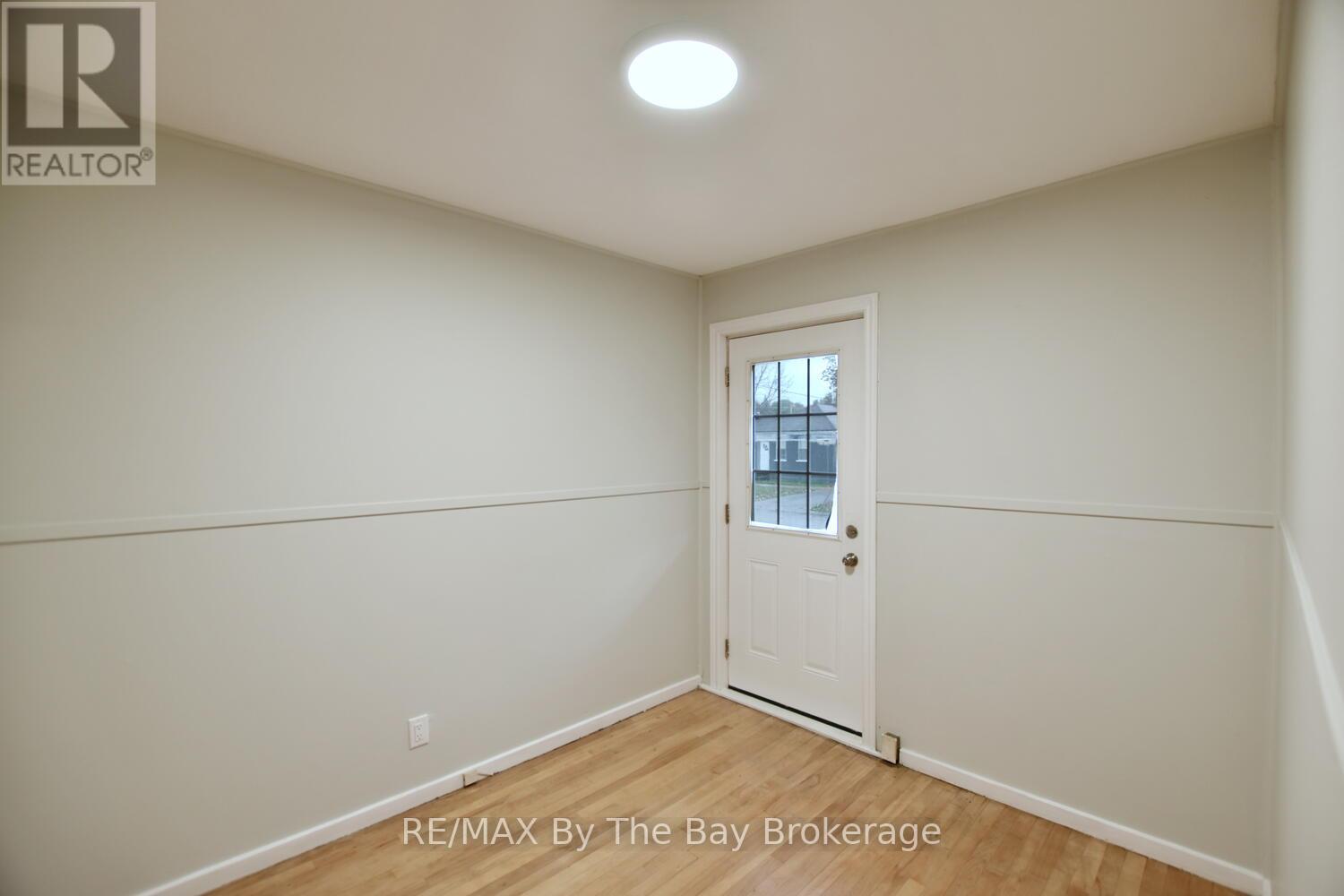 23 Seventh Street, Collingwood, Ontario  L9Y 2A8 - Photo 12 - S12506368